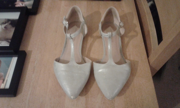 Nice "going out" shoes that aren't ridiculously high