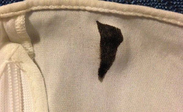 PLEASE help me get this mark off this top