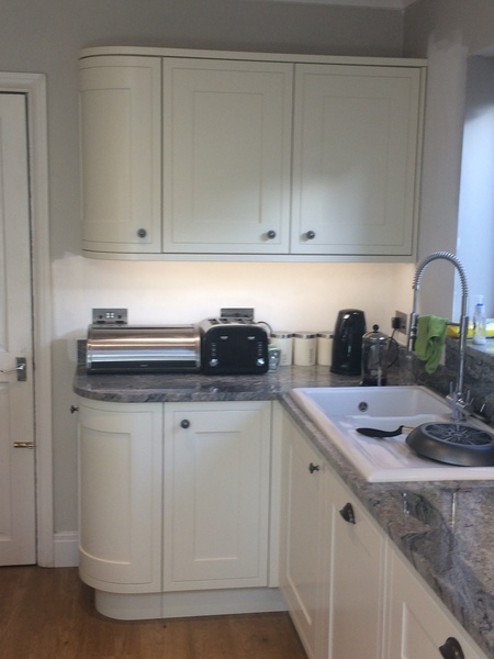 Wall colours for ivory kitchen