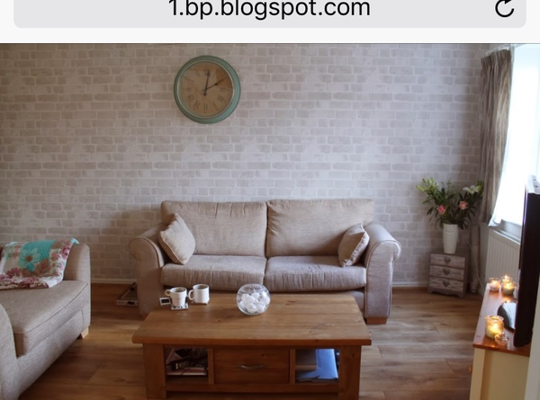 Wallpaper - to change or not!!