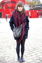 I've just got back from five days in Le Marais, and I've decided I want become Parisian, s'il vous plait.