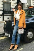 I've just got back from five days in Le Marais, and I've decided I want become Parisian, s'il vous plait.