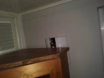I have a wall Light conumdrum - can anybody help?