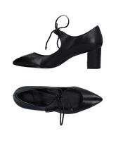 I've just got back from five days in Le Marais, and I've decided I want become Parisian, s'il vous plait.