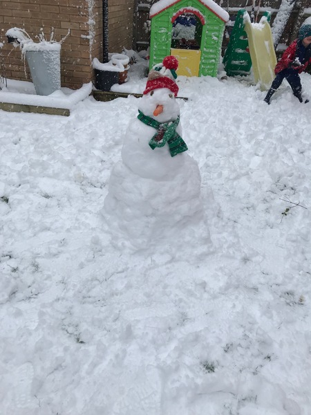 What is the difference between snowmen and snow women? Snowballs! It’s countdown to Christmas thread 5!