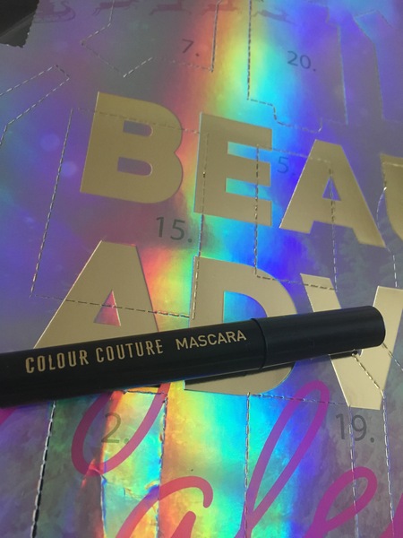 Sharing the Shitness - HOF Advent Calendar SPOILERS