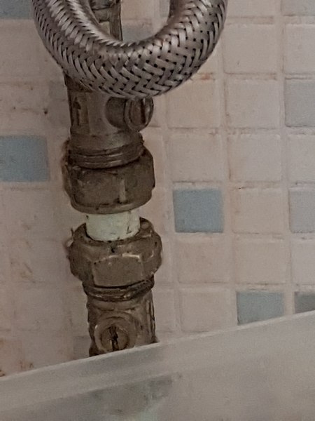 Leaking toilet tank