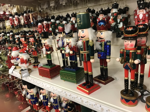 I need a bloody toy soldier like 'the grand old duke of York'