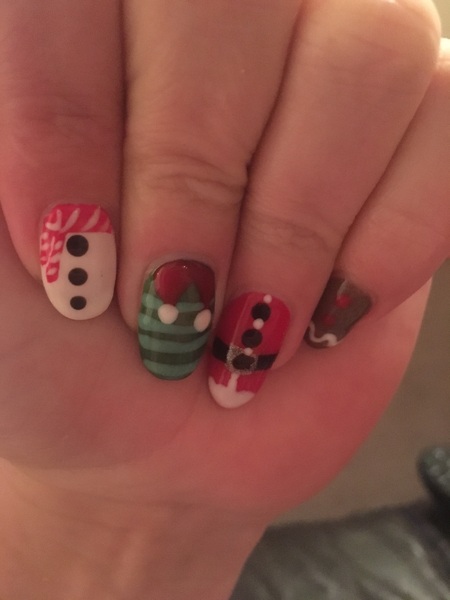 No aibu but let's see your Christmas nails
