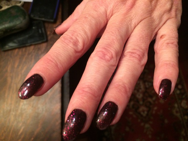 No aibu but let's see your Christmas nails