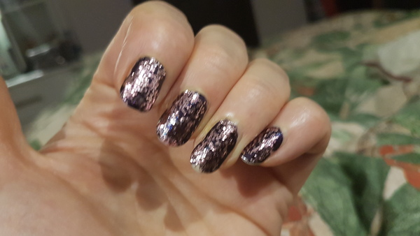 No aibu but let's see your Christmas nails