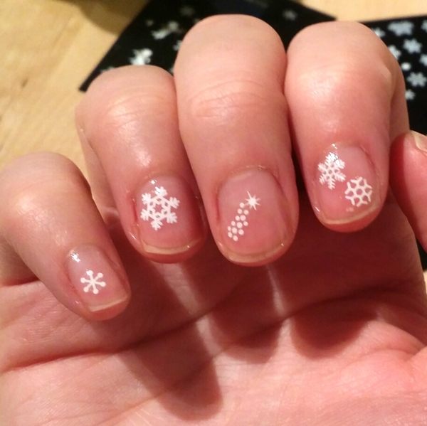 No aibu but let's see your Christmas nails