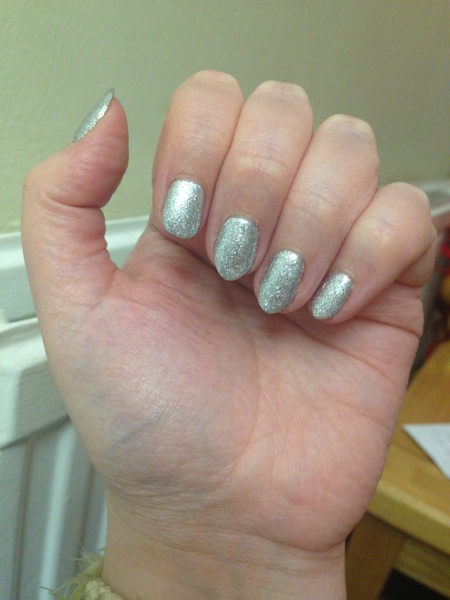 No aibu but let's see your Christmas nails