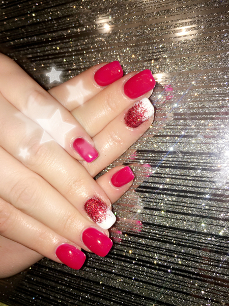 No aibu but let's see your Christmas nails