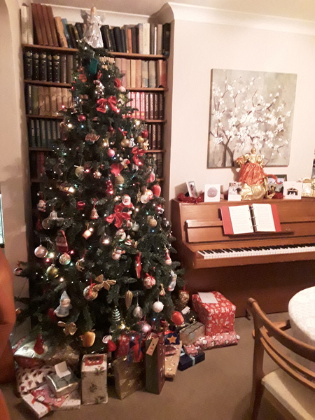 To want a peek at your tree?