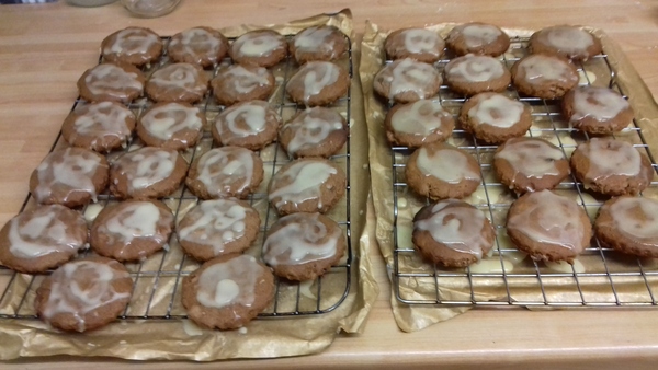 Festive Frugaleers gather round the (best value and carefully researched) Christmas Tree for support, advice and chat. All welcome.