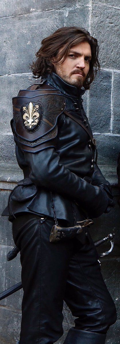 Swagger Inn 152:  Deck the Halls with Boughs of Holly --and HBFs--