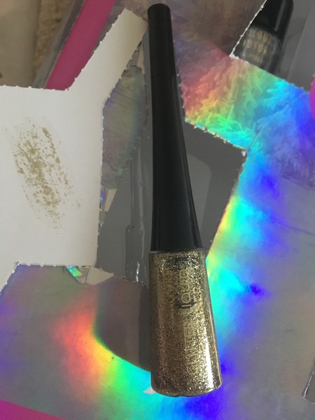 Sharing the Shitness - HOF Advent Calendar SPOILERS