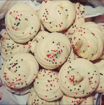 What is the difference between snowmen and snow women? Snowballs! It’s countdown to Christmas thread 5!