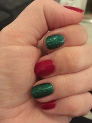No aibu but let's see your Christmas nails