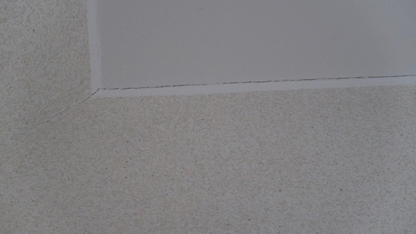 How to fix these ceiling cracks?