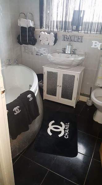 To really want this Chanel pedal bin?