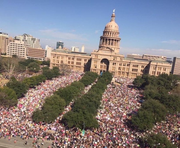 All Trump sees is green. All we see is a traitorous orange menace. Who is right? Place bets now!! (Trump continued)