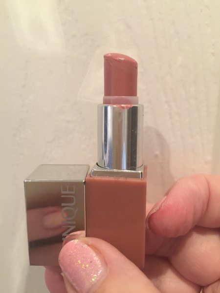A nude lipstick that lasts?!