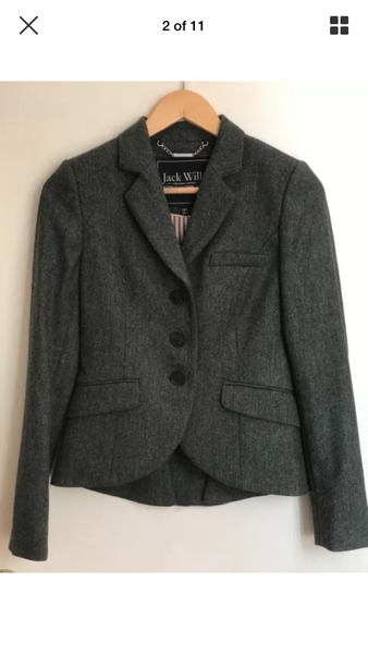 Please help with interview outfit!