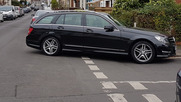 I know I'm not being unreasonable about this parking!!! (with diagram)