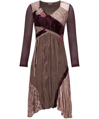I have found the worst dress