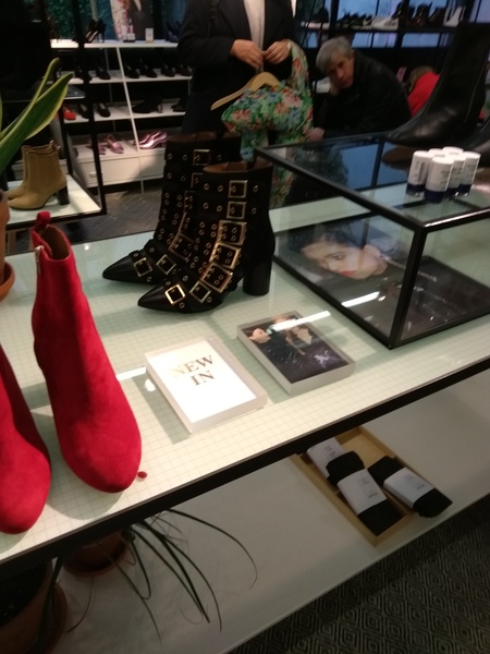 Bonne année, Parisiennes de Mamansnet! C'est Le nouveau thread full of nouveau ideés!