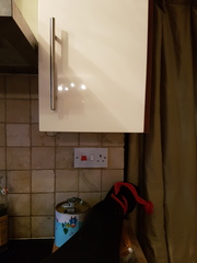 Ugly kitchen cabinet edging