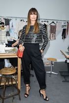 Bonne année, Parisiennes de Mamansnet! C'est Le nouveau thread full of nouveau ideés!