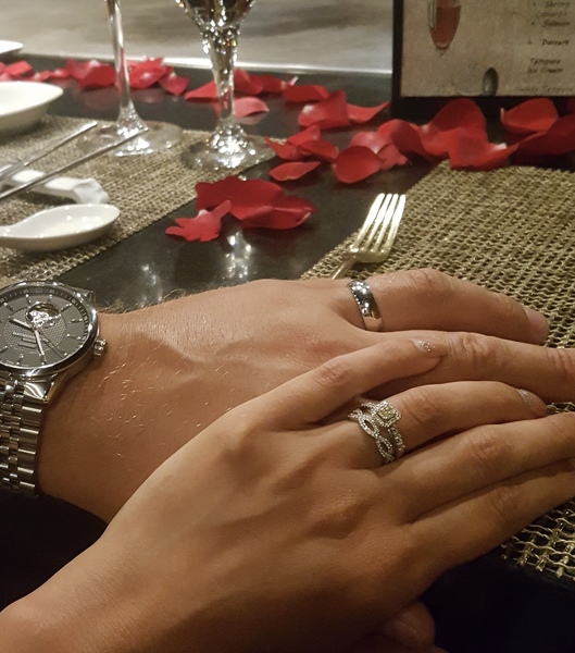 Quiet snow day here-show me your engagement rings!