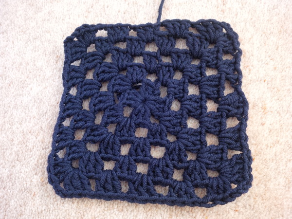 Woolly Hugs. A blanket for Iwant2move, crafters and donors we need your help.