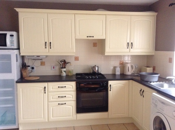 Kitchen cupboard doors - update on a budget