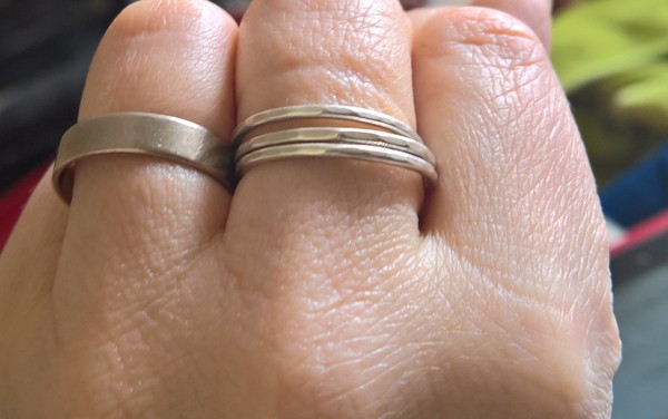 Do you have white gold or platinum wedding rings and do you regret it?
