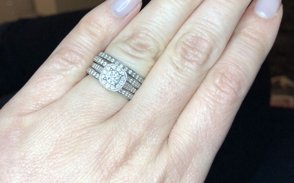 Quiet snow day here-show me your engagement rings!