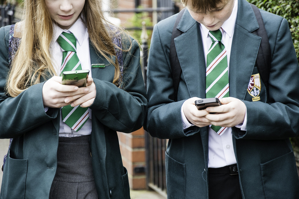 Parents – Share your Smartphone Wisdom! What do you wish you’d known before buying your child a smartphone?