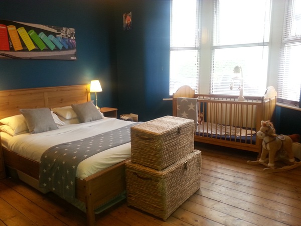 Navy for a bright bedroom?