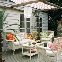 How to make a small garden feel like an extra room