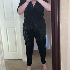 Can a size 16 apple pull off a jumpsuit?