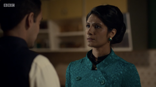 Teal, babies and death. Call The Midwife it’s Dr One Face
