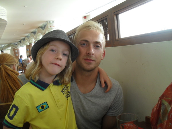 Judging mums with age gap different dads