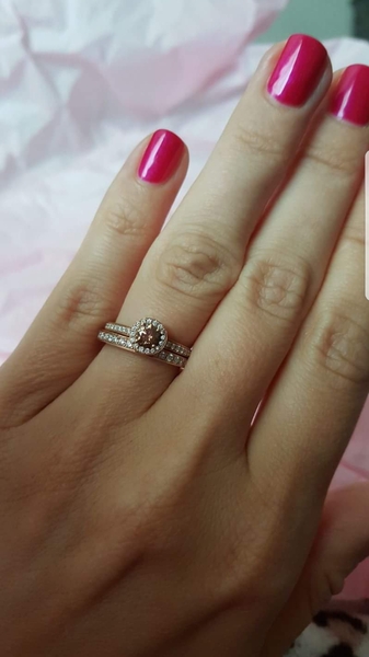 Quiet snow day here-show me your engagement rings!