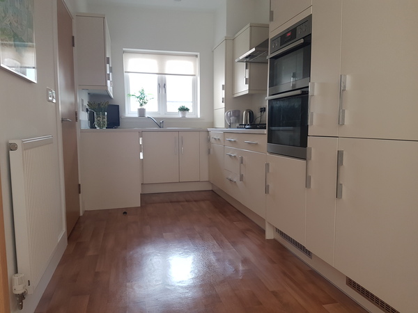 Help me sell my house please!