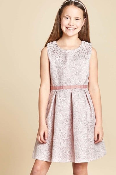 Which dress for DD?