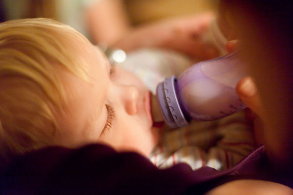 Cluster feeding - what they don't tell you about breastfeeding