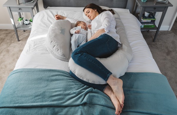 BellaMoon Breastfeeding Bed